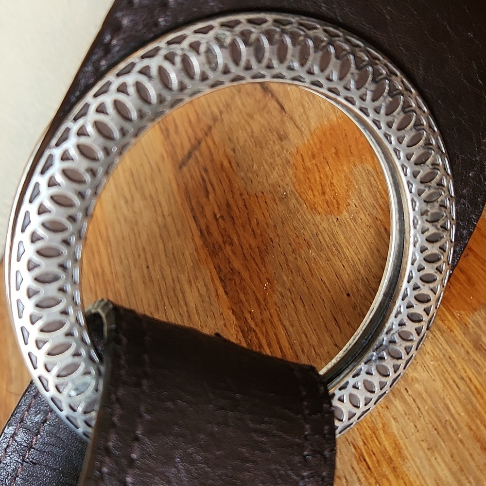 Chicos Silver Metal Wide Brown Belt 36"-39" - Picture 2 of 11
